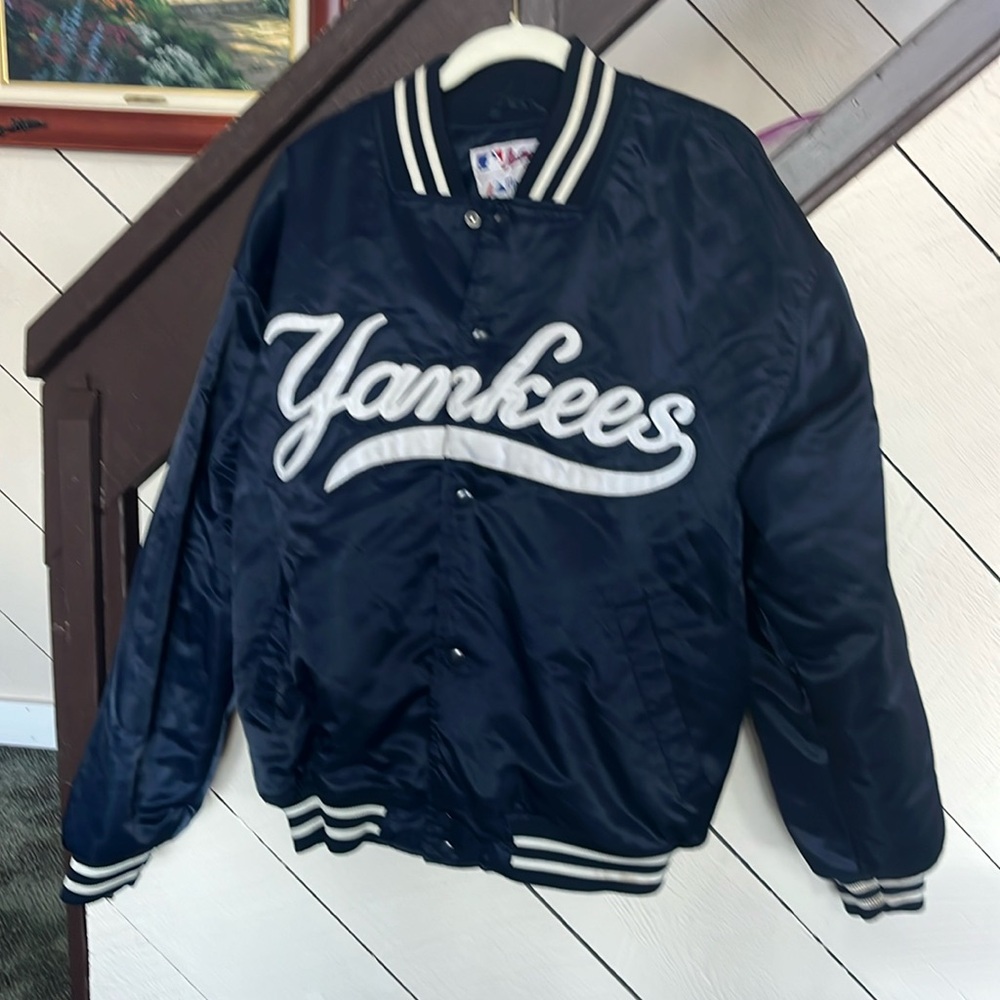 Yankees snapped jacket large